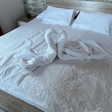 טרביסיו Casa Vacanza Cadorna Residence מראה חיצוני תמונה