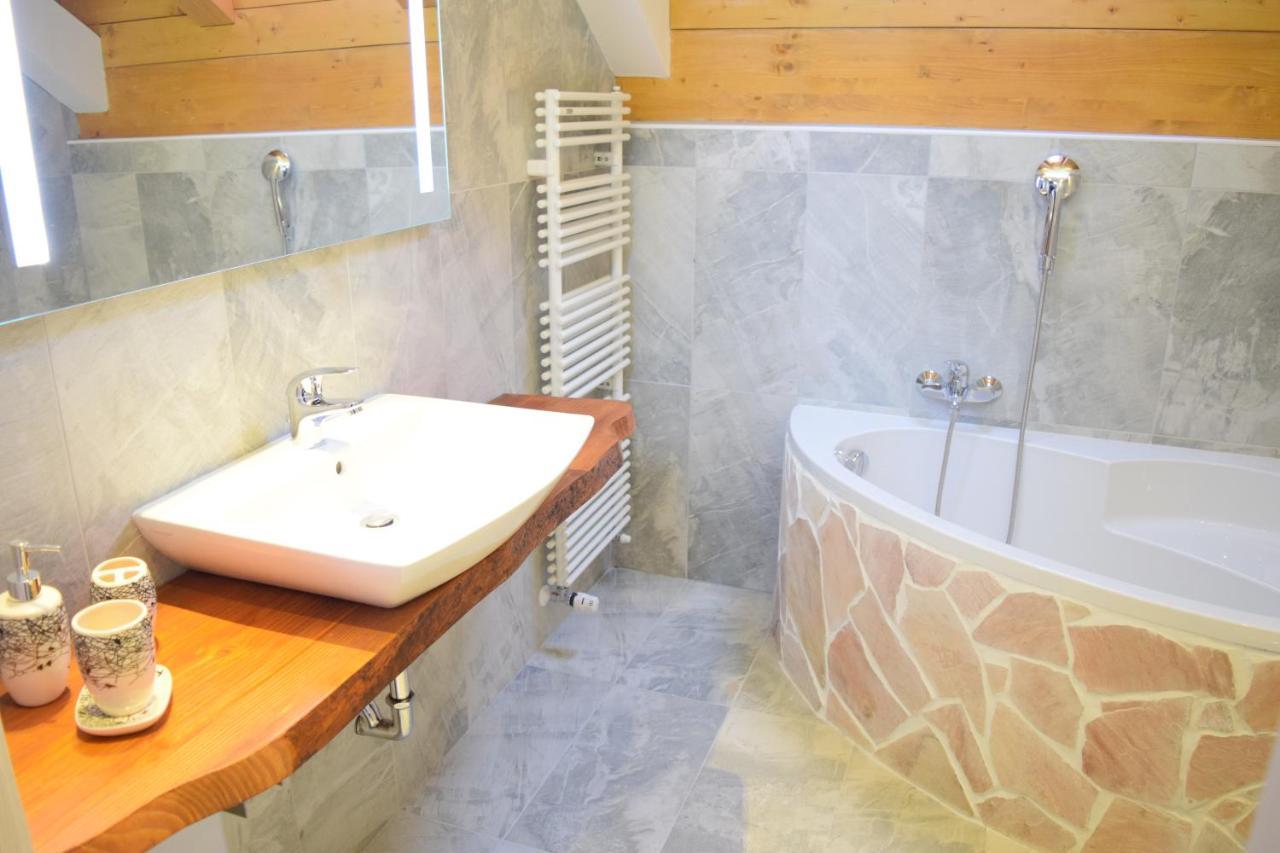 טרביסיו Casa Vacanza Cadorna Residence מראה חיצוני תמונה